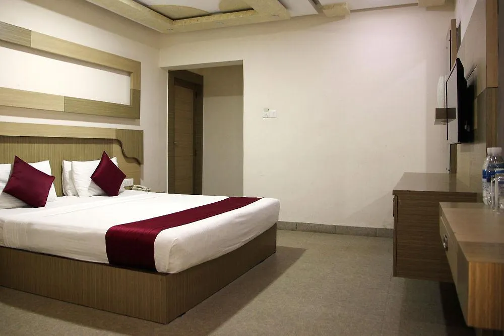Royal Castle Hotel Negombo