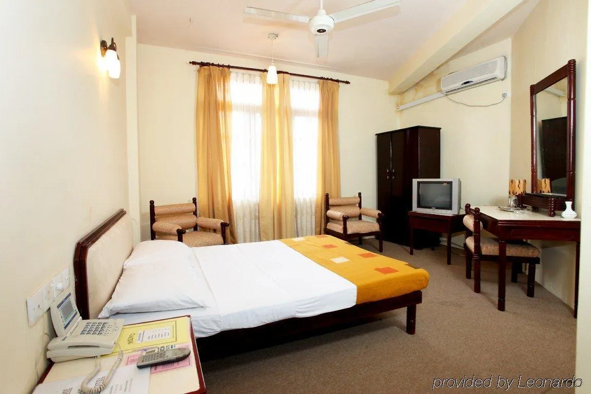 Royal Castle Hotel Negombo 3*,  Sri Lanka