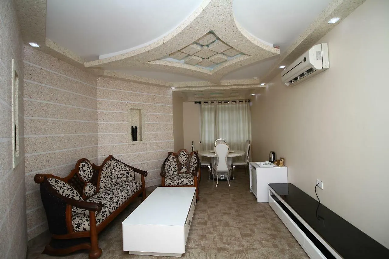 Royal Castle Hotel Negombo